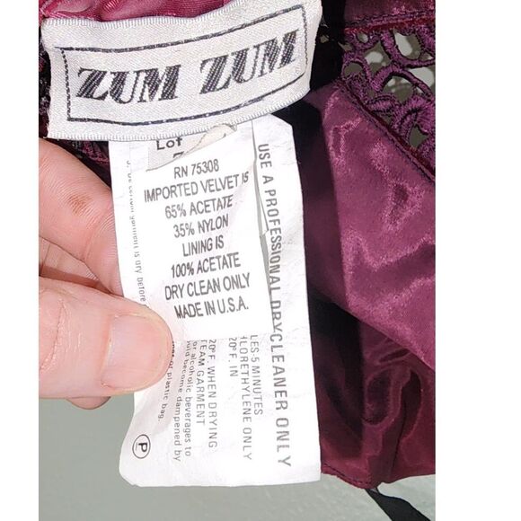 Vintage 90's Zum Zum Dark Red Velvet Formal Dress Size 7/8 - Picture 5 of 5
